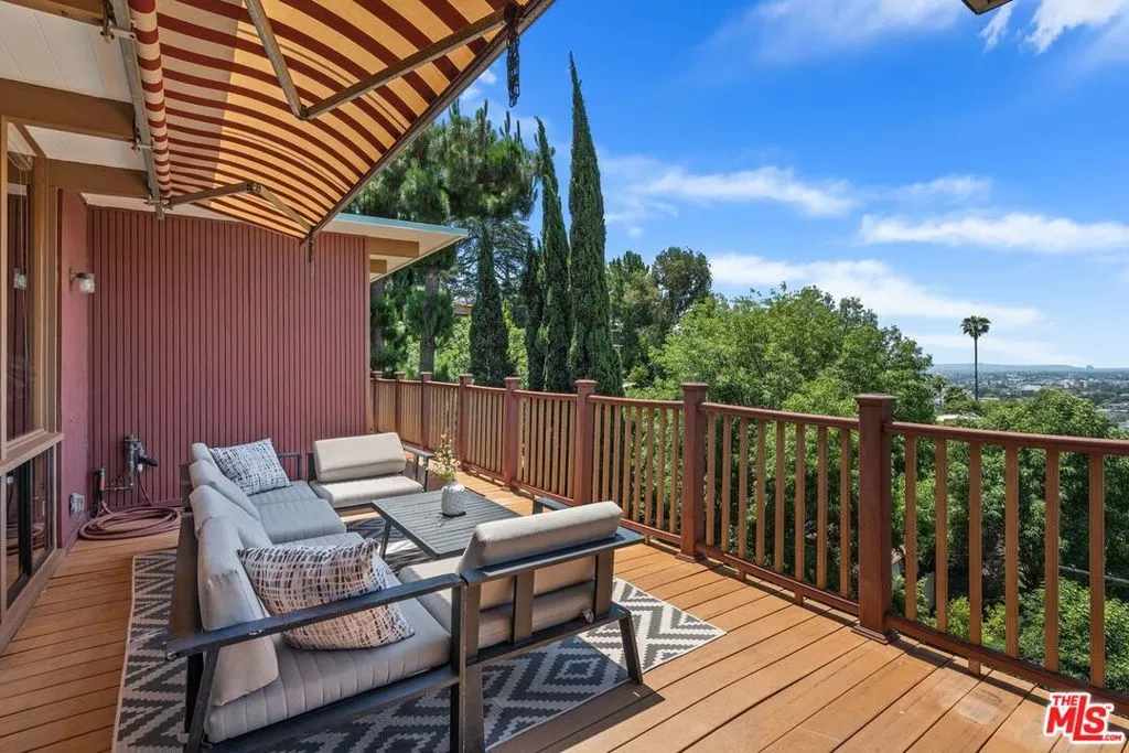 3928 Clayton Avenue, Los Angeles, California 90027 home-pic-14